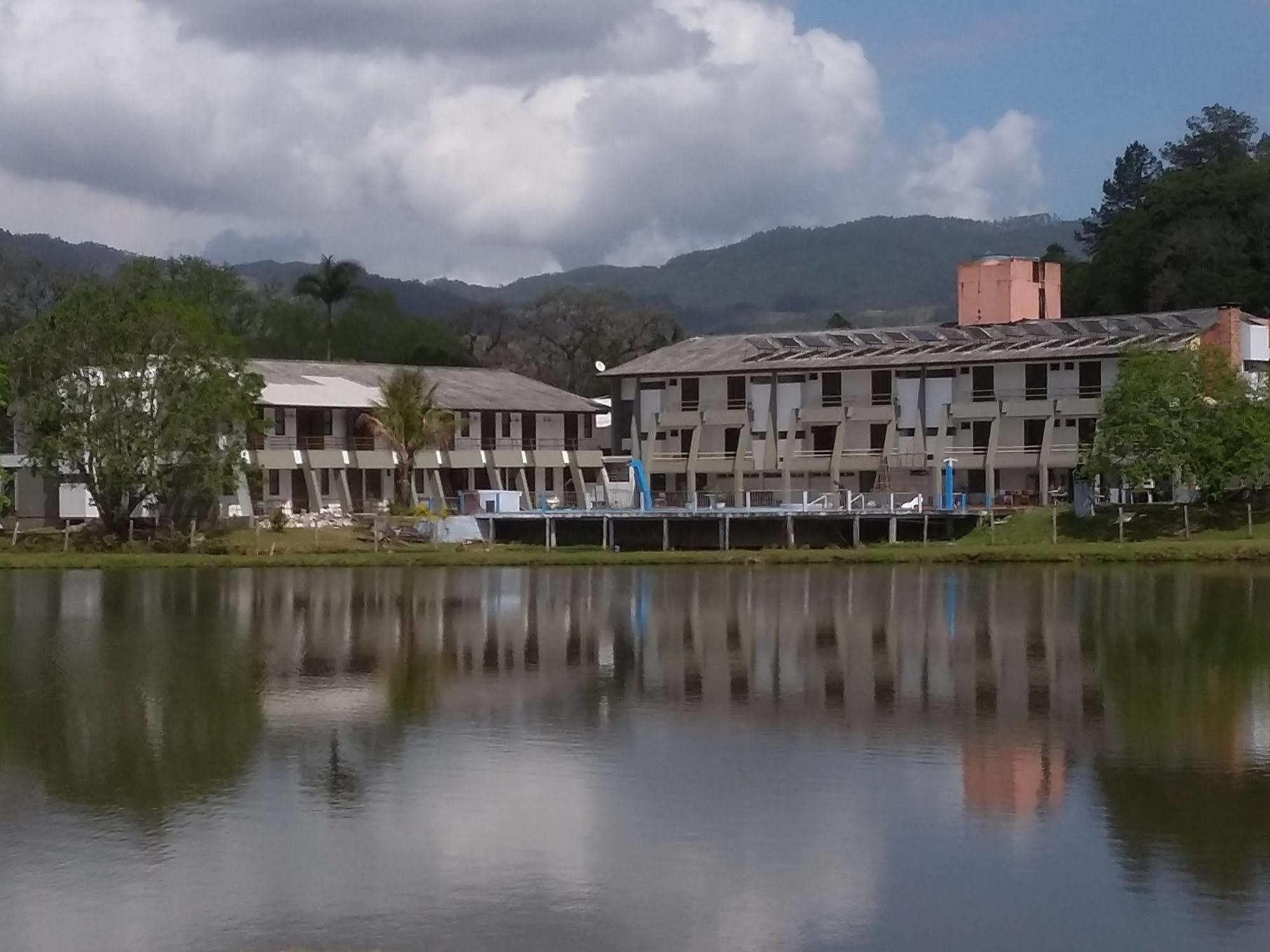 Hotel Termas Do Lago Gravatal Exterior photo